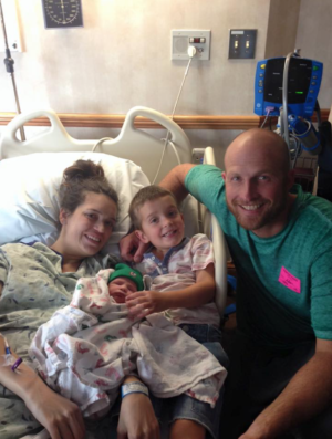 placenta previa | CU Rocky Mountain OB-GYN | family with child and newborn